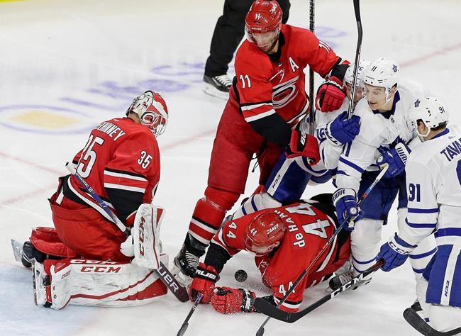 Hurricanes beat Maple Leafs 5-2 to halt Toronto streak at 4 | iNFOnews.ca Hurricanes beat Maple Leafs 5-2 to halt Toronto streak at 4 | iNFOnews.ca
