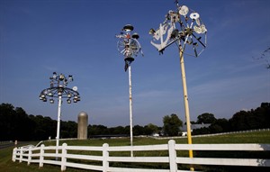 NC whirligigs renovated at warehouse where engineers, mechanics needed to repair this art | iNFOnews.ca CP19329404