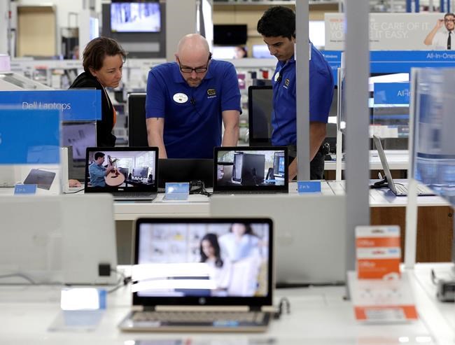 US consumer spending up just 0.1 per cent despite income gain | iNFOnews.ca CP1758685688