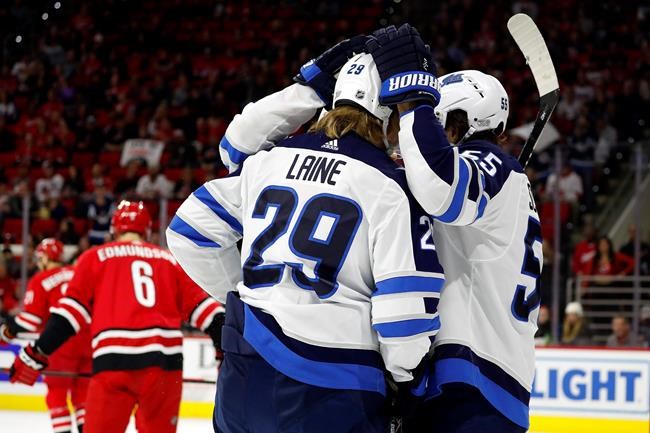 Williams scores twice, Hurricanes defeat Jets 4-1 | iNFOnews.ca