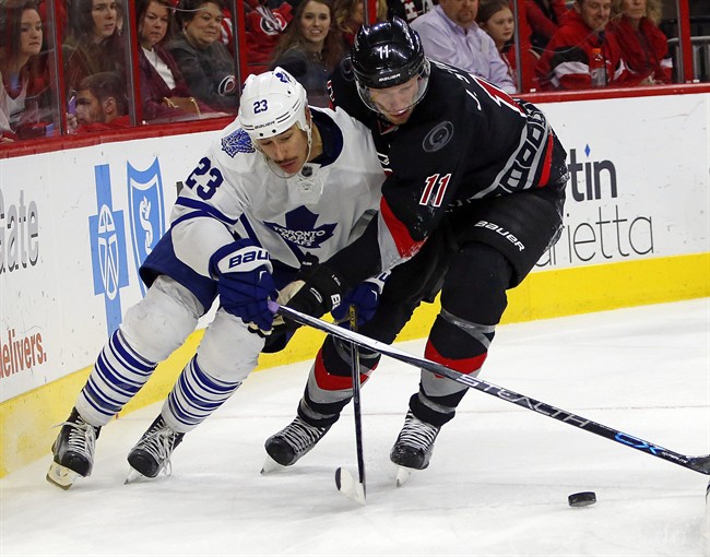 Joffrey Lupul's shootout goal lifts Maple Leafs over Hurricanes 2-1 | iNFOnews.ca CP35404394