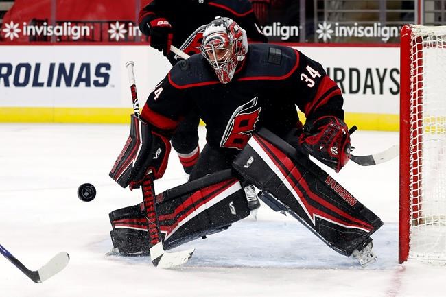 Hurricanes G Mrazek leaves game in 1st period due to injury | iNFOnews.ca