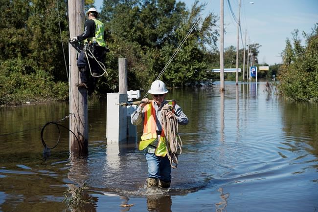Closed US restaurants, damaged homes: Matthew may cost $10B | iNFOnews.ca