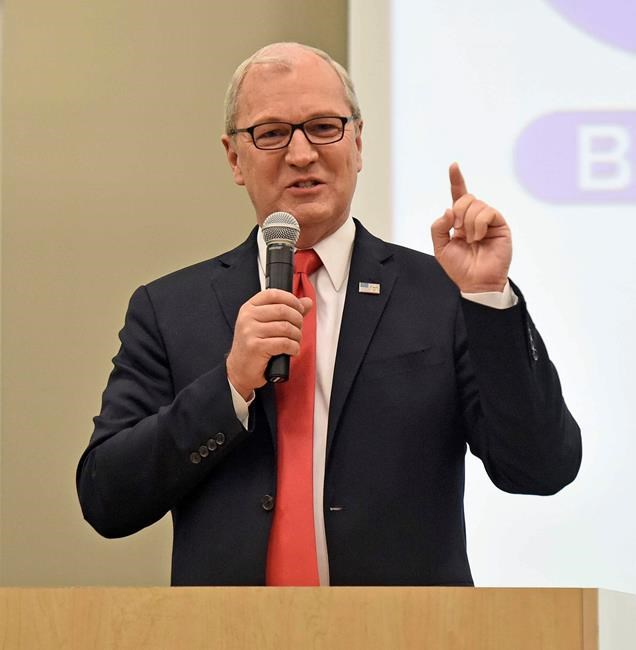 Heitkamp renews ad apology; Cramer says she's not bipartisan | iNFOnews.ca