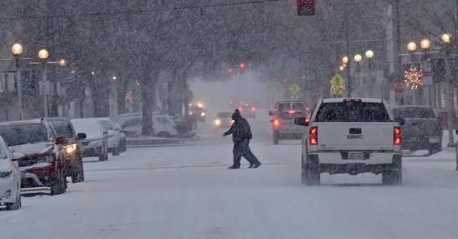 North Dakota residents ignore law making car-idling illegal | iNFOnews.ca CP352497310