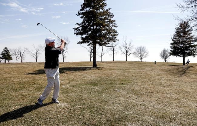 Senior golf? Nebraska college team has 61-year-old freshman | iNFOnews.ca