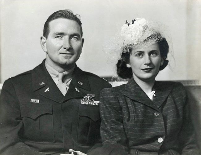 WWII code breaker buried in Nebraska with UK military honours | iNFOnews.ca