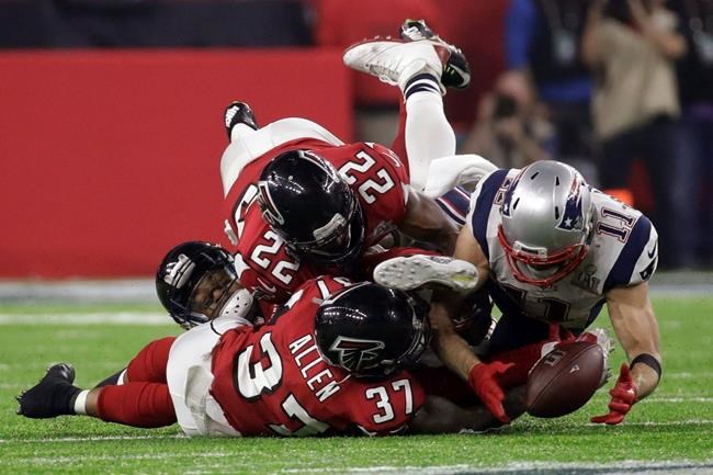 The Latest: Pats pull of biggest Super Bowl comeback | iNFOnews.ca