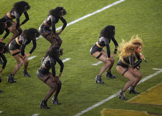 Beyonce's Super Bowl show bringing both praise and criticism | iNFOnews.ca CP36316116