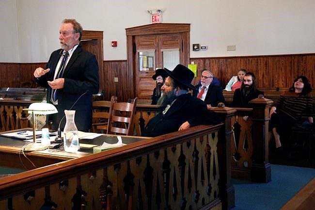 Rabbi who led police on mileslong chase pleads not guilty | iNFOnews.ca CP729533152