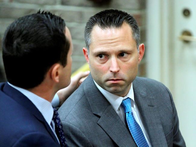 Defecating superintendent sues over release of mug shot | iNFOnews.ca Defecating superintendent sues over release of mug shot | iNFOnews.ca
