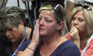 New Jersey high school cancels football season, cites bullying, harassment allegations | iNFOnews.ca CP30192952