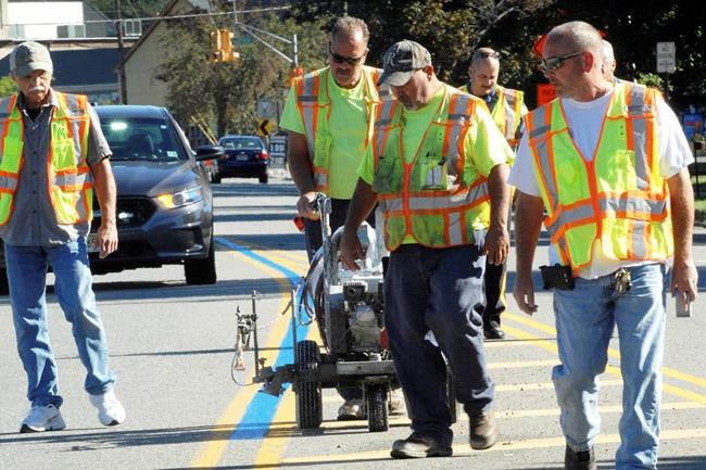 Lawmakers: Put pro-police blue lines on right side of law | iNFOnews.ca Lawmakers: Put pro-police blue lines on right side of law | iNFOnews.ca