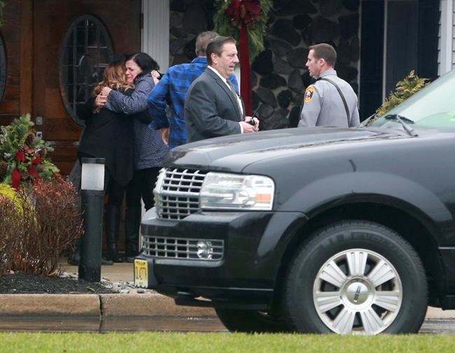 Funeral held for family found dead at burning mansion | iNFOnews.ca