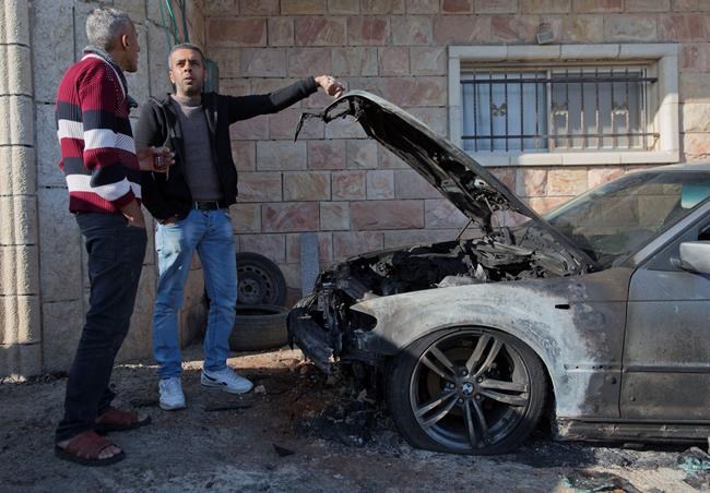 Palestinians: Israeli settlers torch cars in West Bank | iNFOnews.ca
