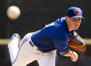 Aaron Sanchez struggles in Toronto Blue Jays' spring training opener | iNFOnews.ca CP32134135