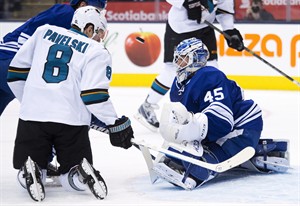 Bernier, Horachek agree Maple Leafs outclassed by Sharks in 4-1 loss | iNFOnews.ca CP32365082