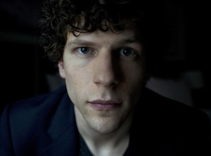 Eisenberg plays another smug genius in magic blockbuster 'Now You See Me' | iNFOnews.ca CP23589414