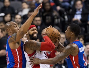 Valanciunas scores 31 points, but Raptors drop 114-111 decision to Pistons | iNFOnews.ca CP31453974