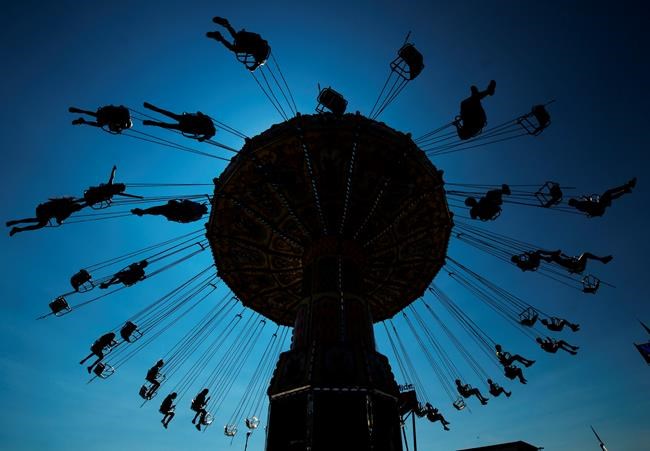 Safety group calls for better tracking of amusement park injuries | iNFOnews.ca CP2072264598