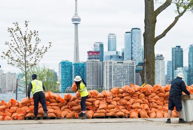 Flooding on Toronto's islands: cancelled weddings, closed amusement parks and spawning carp | iNFOnews.ca Flooding on Toronto's islands: cancelled weddings, closed amusement parks and spawning carp | iNFOnews.ca