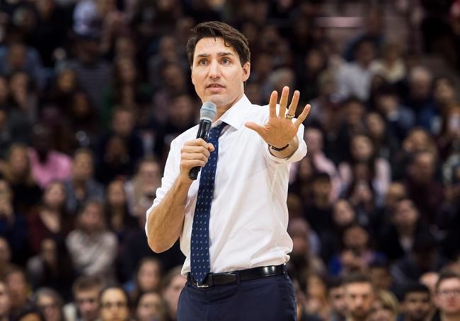 Trudeau tells town hall heckler that he, too, is angry about Khadr's settlement | iNFOnews.ca CP395718486