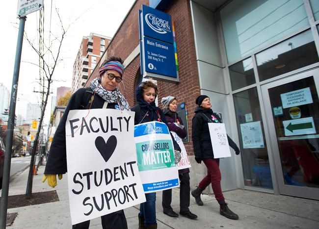 NewsAlert: Bill to end five-week Ontario college strike passes | iNFOnews.ca NewsAlert: Bill to end five-week Ontario college strike passes | iNFOnews.ca