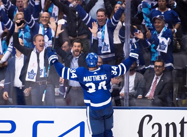 Matthews scores twice, including the winner in OT, as Leafs top Canadiens 3-2 | iNFOnews.ca