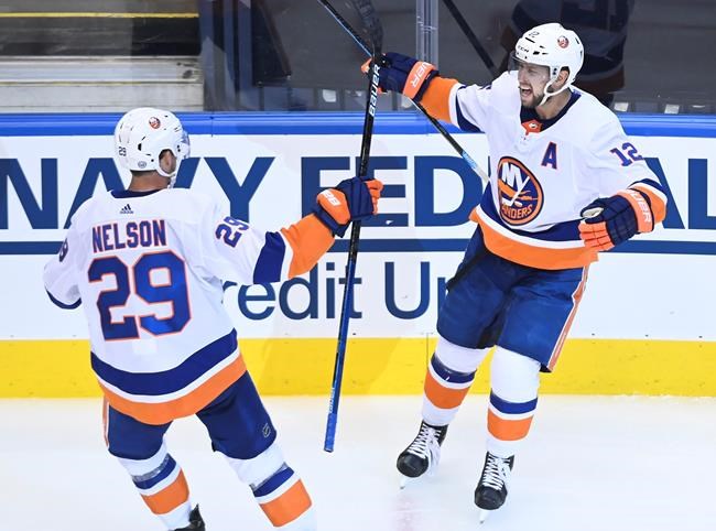 Bailey helps Islanders rally to beat Capitals 4-2 in Game 1 | iNFOnews.ca CP64778911