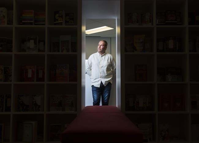 Anthony De Sa mines family trauma from colonial war in 'Children of the Moon' | iNFOnews.ca