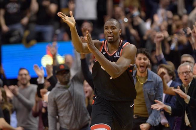 Raptors stretch winning streak to record 12 with thrilling victory over Pacers | iNFOnews.ca
