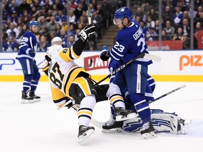 Hyman scores winner, Sparks makes 28 saves as Maple Leafs edge Penguins 3-2 | iNFOnews.ca CP1180416552