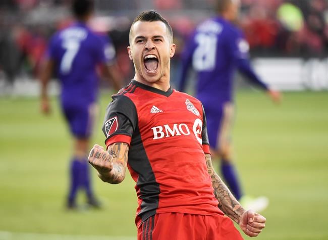 Giovinco scores twice and Toronto FC hangs on for 2-1 win over Orlando City | iNFOnews.ca