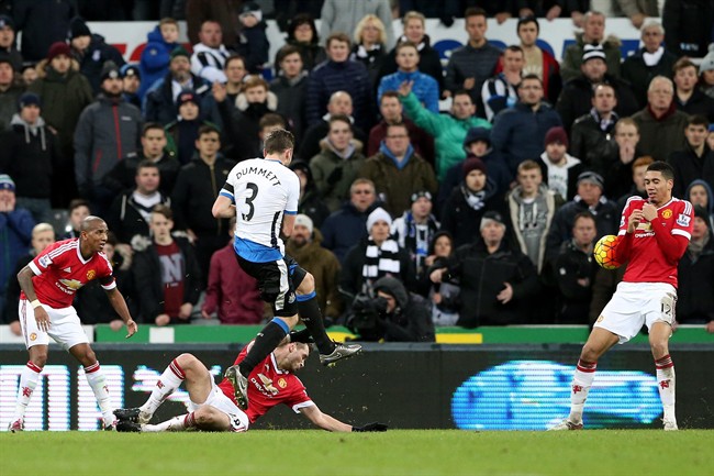Boring United? In a Premier League thriller, Man United concedes late to draw 3-3 at Newcastle | iNFOnews.ca CP35988452