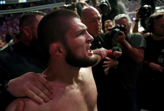 Melee at UFC 229 after Nurmagomedov chokes out McGregor | iNFOnews.ca Melee at UFC 229 after Nurmagomedov chokes out McGregor | iNFOnews.ca