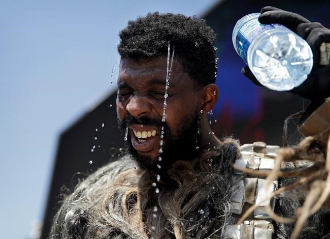 Heat wave hits Southwest on 1st day of summer | iNFOnews.ca Heat wave hits Southwest on 1st day of summer | iNFOnews.ca