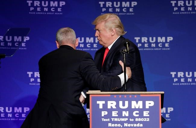 Clinton focuses on healing, Trump on emails in final hours | iNFOnews.ca Clinton focuses on healing, Trump on emails in final hours | iNFOnews.ca