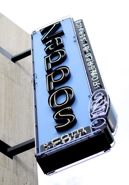 Zappos tries something new: sell 1 shoe instead of 2 | iNFOnews.ca Zappos tries something new: sell 1 shoe instead of 2 | iNFOnews.ca