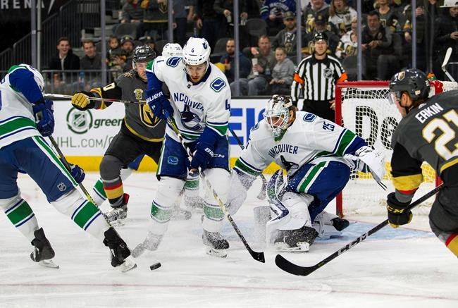 Fleury exits after 1st period but Vegas beats Canucks 4-1 | iNFOnews.ca