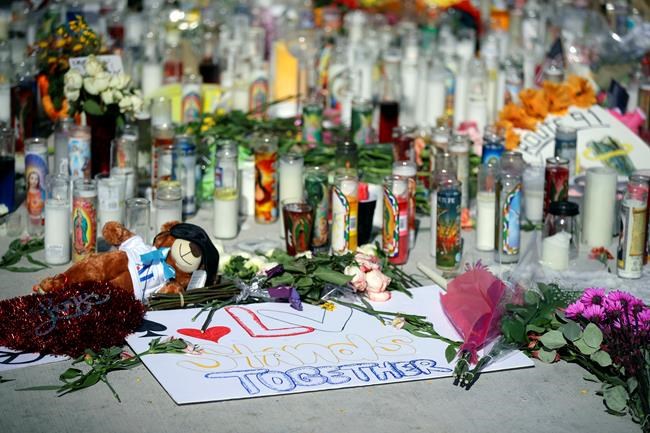 Acts of heroism emerge in chaos of Las Vegas shooting | iNFOnews.ca