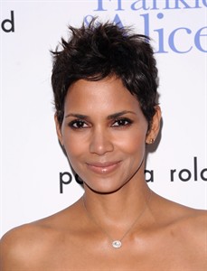 Halle Berry and Olivier Martinez welcome baby boy | iNFOnews.ca Halle Berry and Olivier Martinez welcome baby boy | iNFOnews.ca