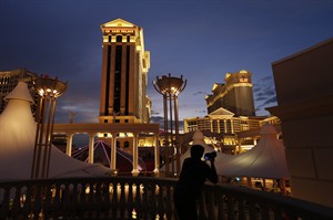 Caesars unit says it filed Chapter 11 bankruptcy in bid to trim its $18.4 billion debt burden | iNFOnews.ca CP31474766