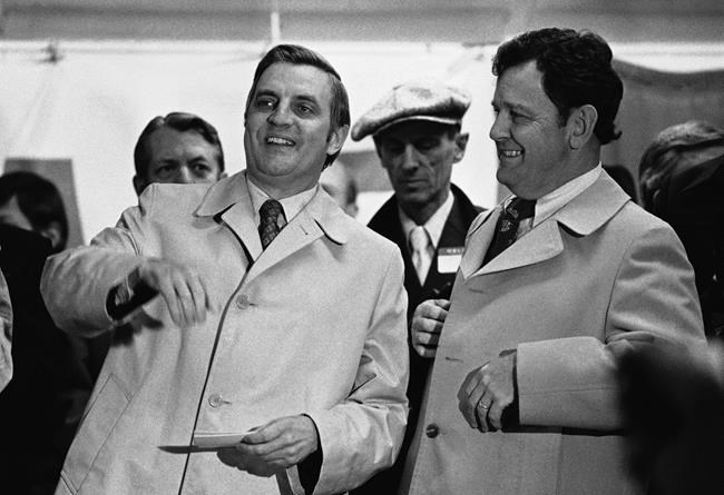 Memorial Mass held for former Ohio congressman, mayor | iNFOnews.ca CP544742928