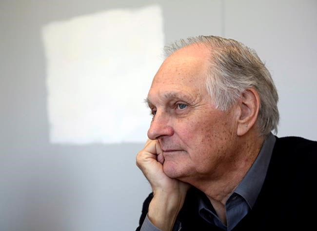 'M.A.S.H.' star Alan Alda reveals he has Parkinson's disease | iNFOnews.ca