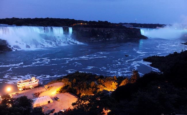 Niagara Falls gets $4M lighting makeover; LED brightens view | iNFOnews.ca