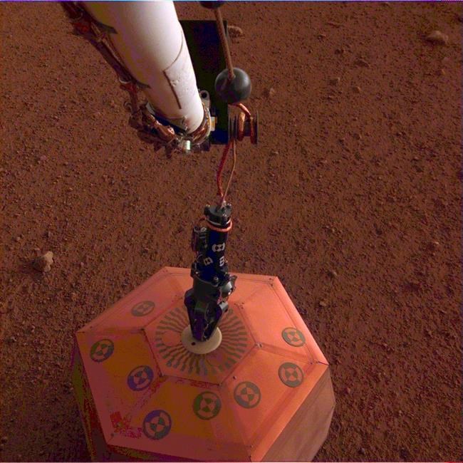 Mars lander sets quake monitor on planet's red surface | iNFOnews.ca Mars lander sets quake monitor on planet's red surface | iNFOnews.ca
