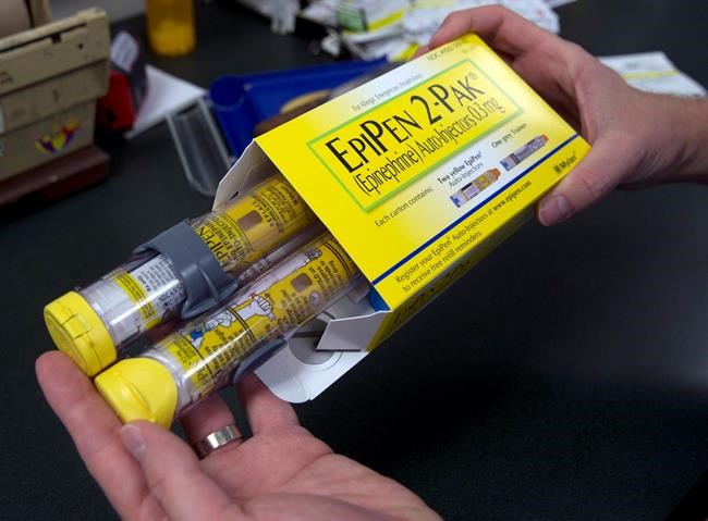 Mylan launching cheaper, generic version of EpiPen | iNFOnews.ca