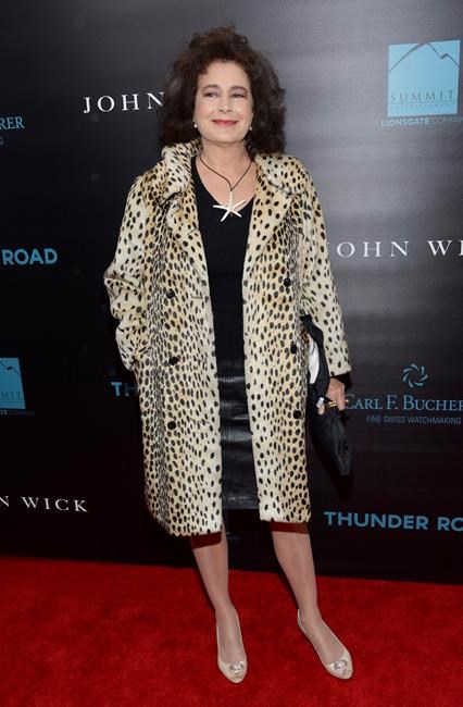 Actress Sean Young wanted for questioning in burglary | iNFOnews.ca Actress Sean Young wanted for questioning in burglary | iNFOnews.ca