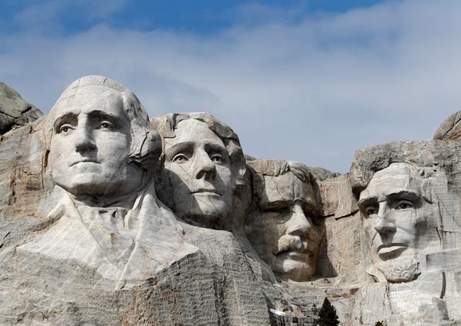 Nebraska woman arrested, fined for climbing Mount Rushmore | iNFOnews.ca CP1863996156