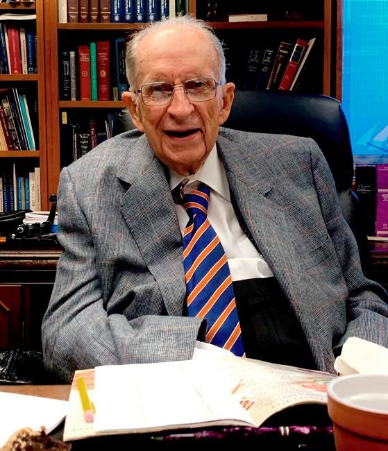 Thomas Reavley, oldest active federal judge, dies at 99 | iNFOnews.ca Thomas Reavley, oldest active federal judge, dies at 99 | iNFOnews.ca